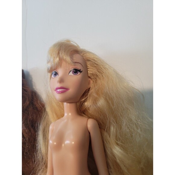 Disney Hasbro Princess Dolls Belle, Elsa, Aurora, Mulan - Picture 10 of 16